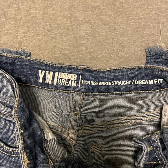 Yumi Mom Jeans - Picture 2 of 4